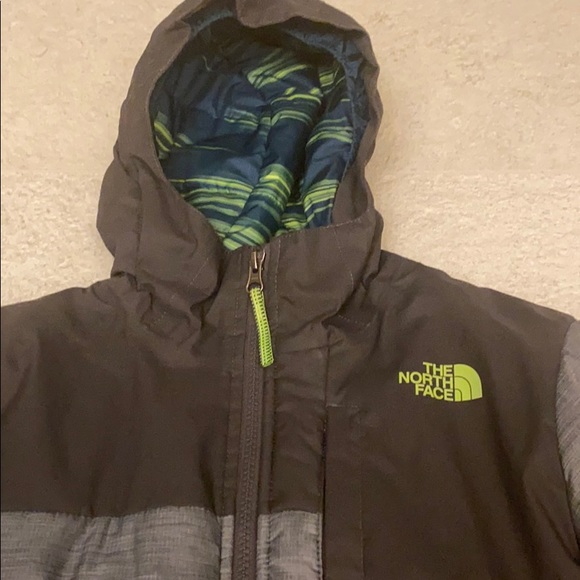 North face Boys Ski jacket 10/12 - Picture 3 of 7